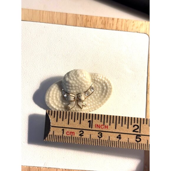 Lenox Ceramic Hat Brooch With Rhinestone Bow Accent White Textured Finish Pinbac - Picture 5 of 7